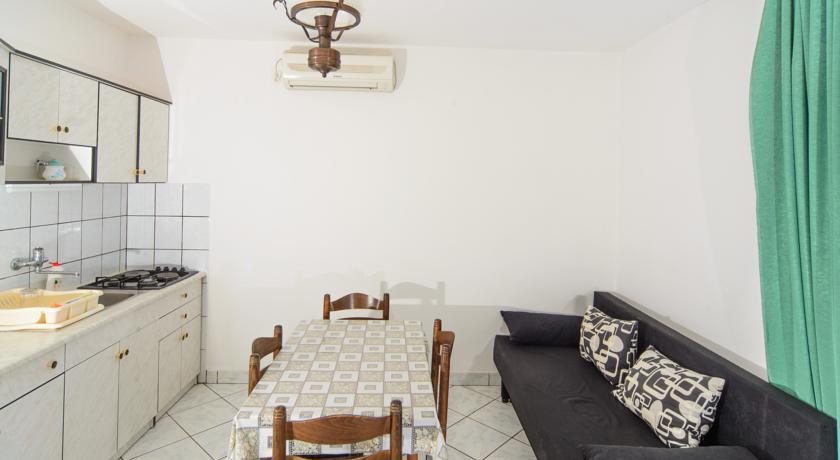 Apartmani Katica Kornić Kamer foto