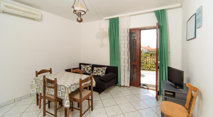 Apartmani Katica Kornić Kamer foto