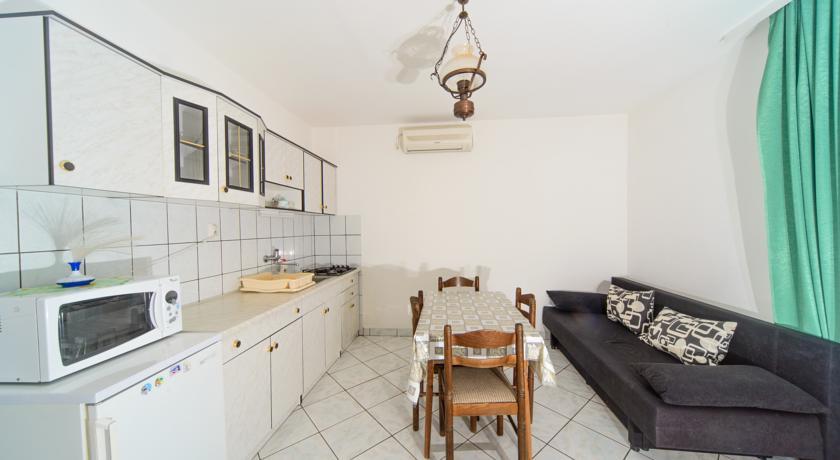 Apartmani Katica Kornić Kamer foto