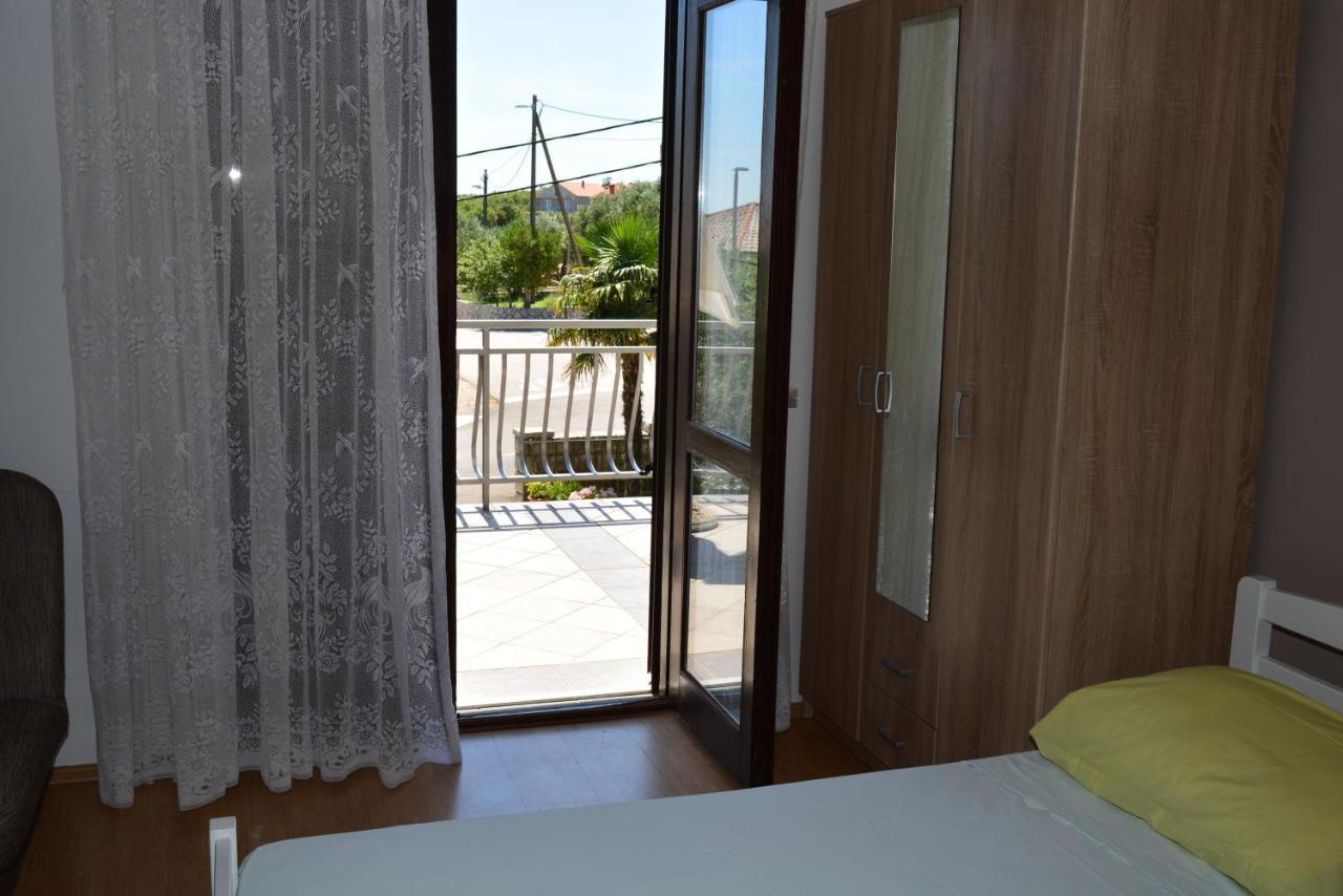Apartmani Katica Kornić Buitenkant foto